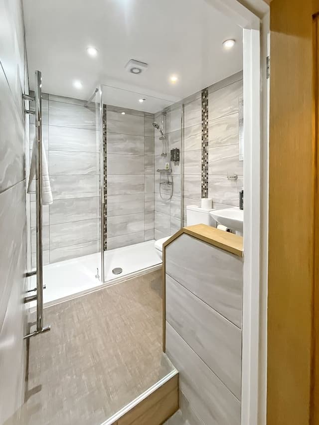 Twin Room, Ensuite (Twin/Double - Puffin)