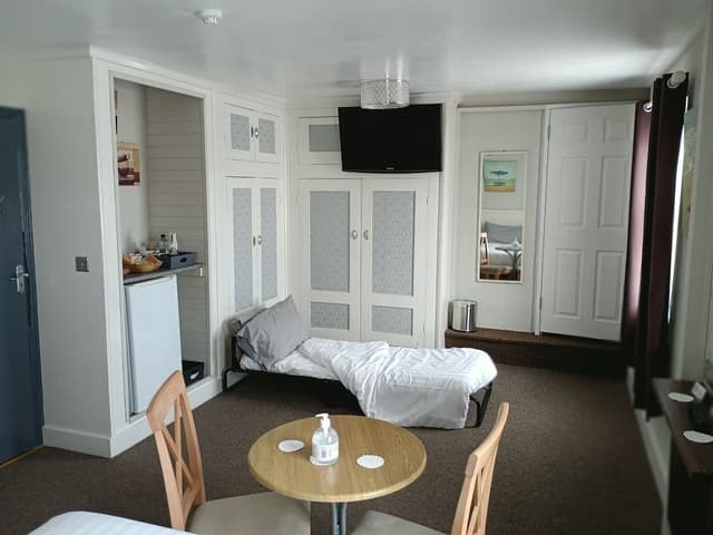 Classic Quadruple Room