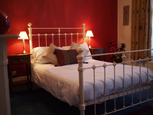Double Room, Private Bathroom (Room 3)