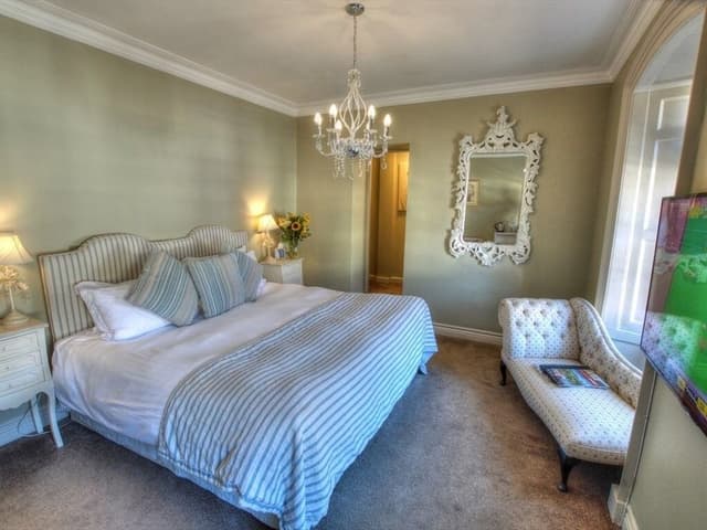 Superior Double Room, 1 King Bed, Ensuite