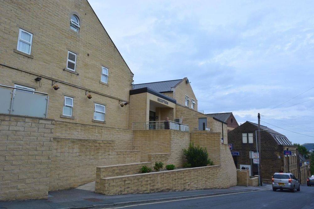 The Cambridge Hotel1