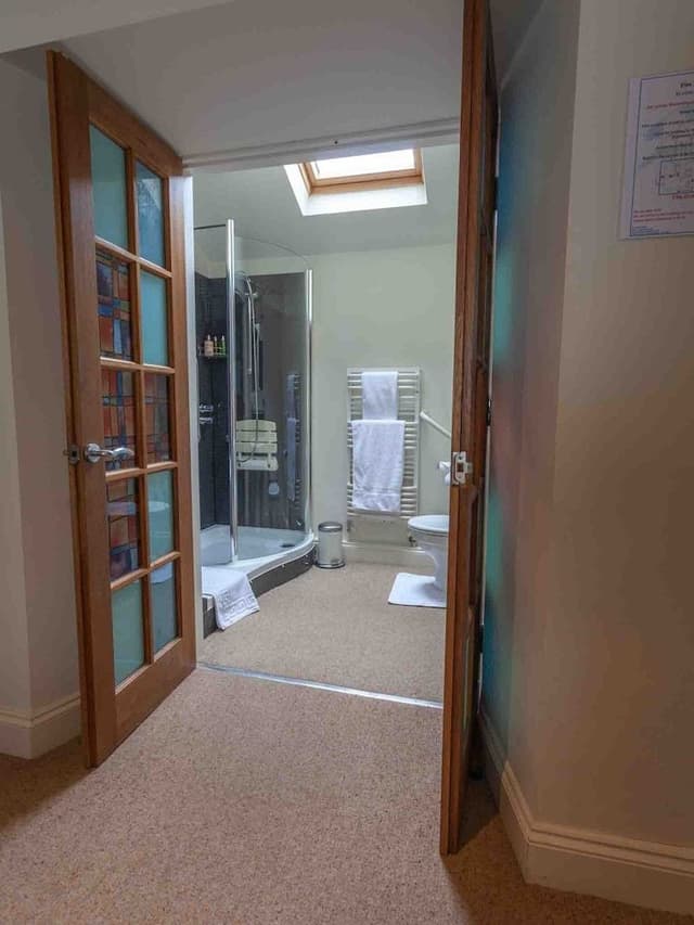 Twin Room, Ensuite