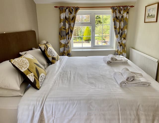 Superior Twin Room, Ensuite (or)