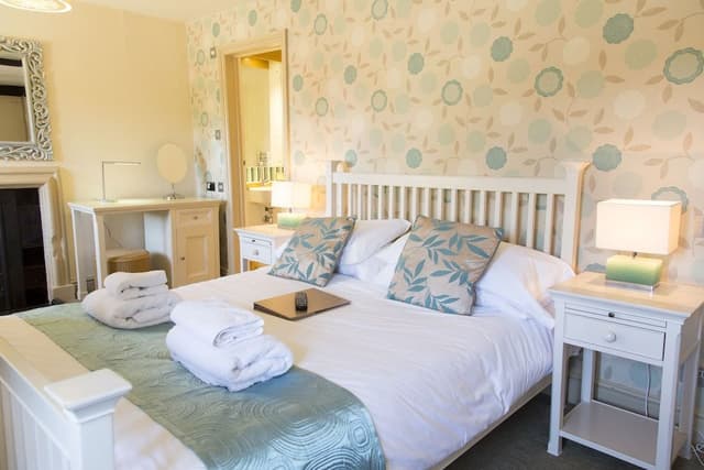 Classic Double Room, Ensuite