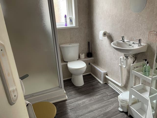 Twin Room with shared bathroom