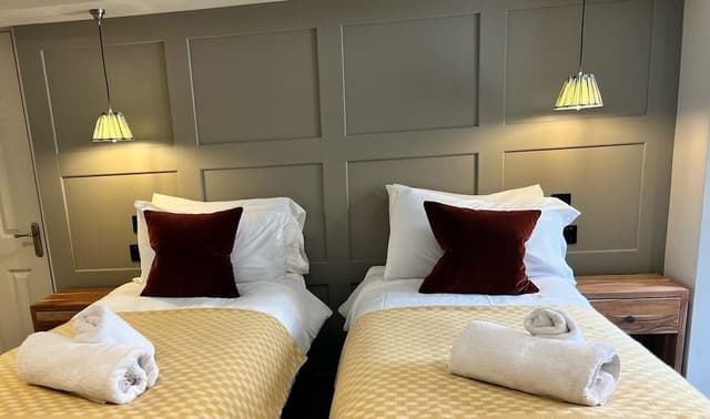 Twin Room, Ensuite