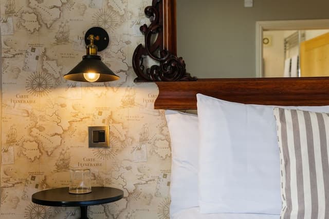 Deluxe Double or Twin Room (Room 5)