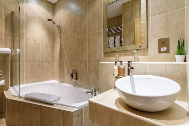 Deluxe Double Room, 1 King Bed (Room 3)