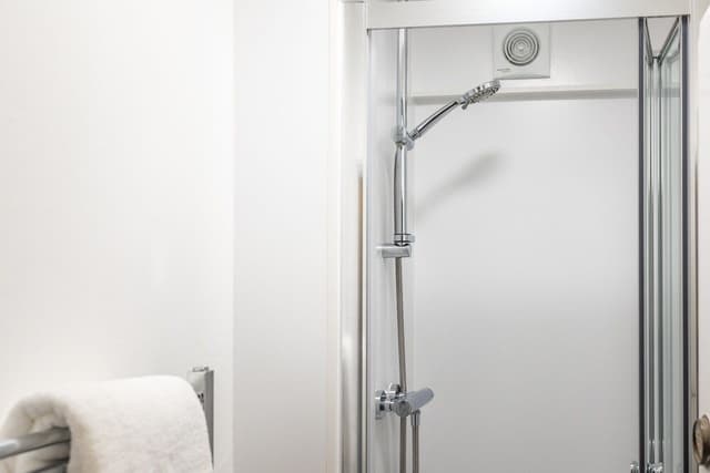 Executive Double Room, Ensuite (Inland View)