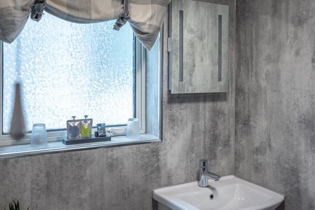 Classic Twin Room, Ensuite (Inland View)