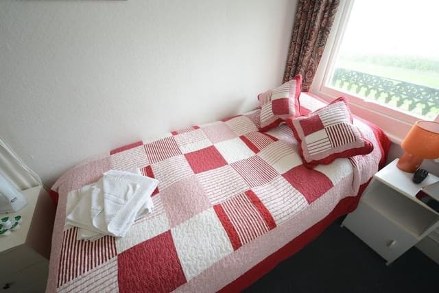 Single Room, Shared WC
