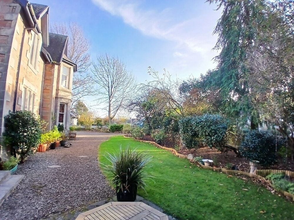 Trafford Bank Guest House1