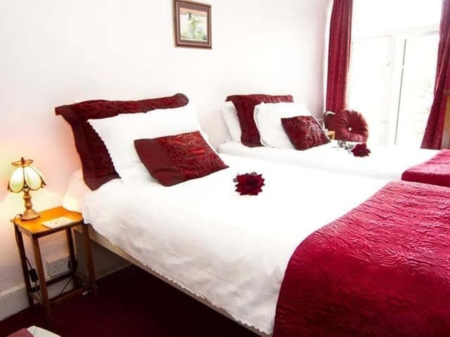 Double or Twin Room, Private Bathroom (Red Room )