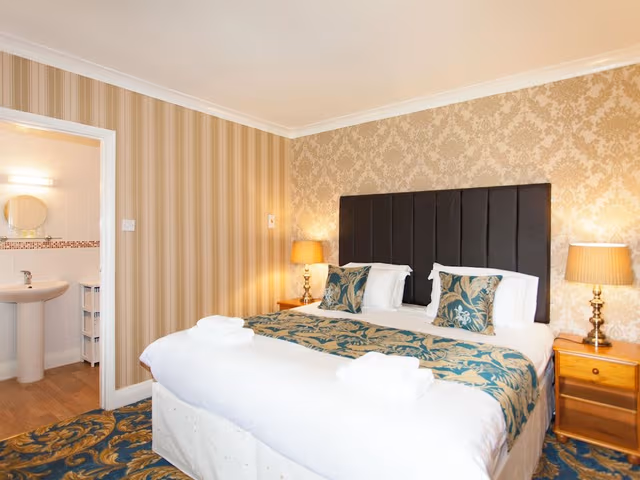Double or Twin Room, Ensuite