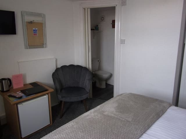 Double Room, Ensuite, Beach View (Third Floor)