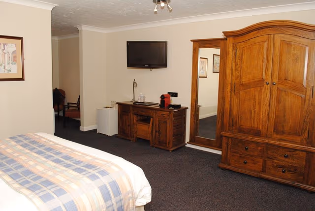 Executive Suite, Ensuite