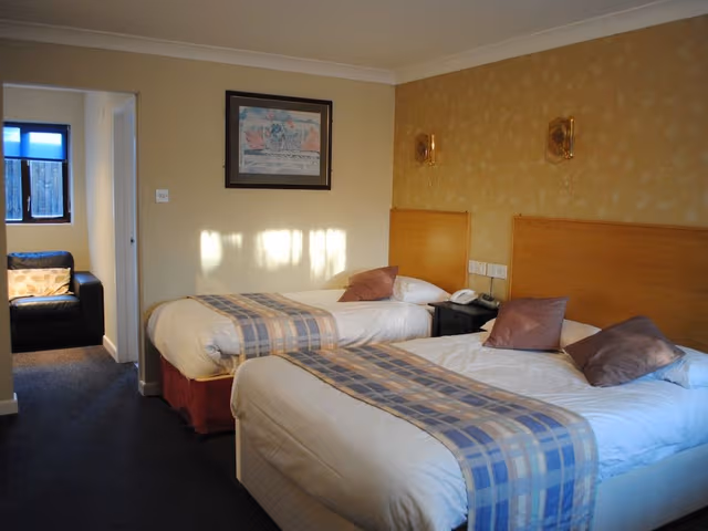 Family Suite, Ensuite (2 Adults + 1 Child)