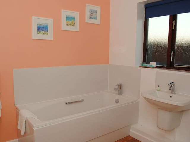 Family Suite, Ensuite (2 Adults + 1 Child)