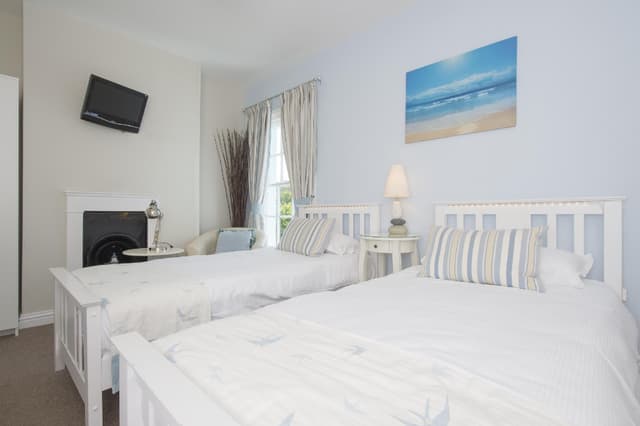 Twin room-Standard-Ensuite