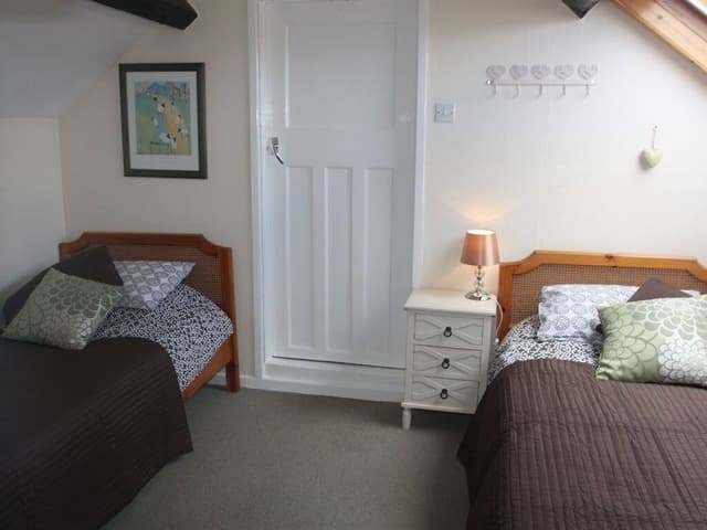 Suite, Ensuite (Two-Bedroom)