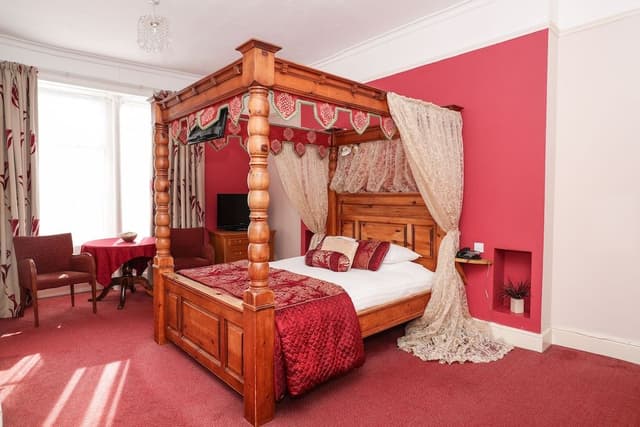 Four Poster Suite