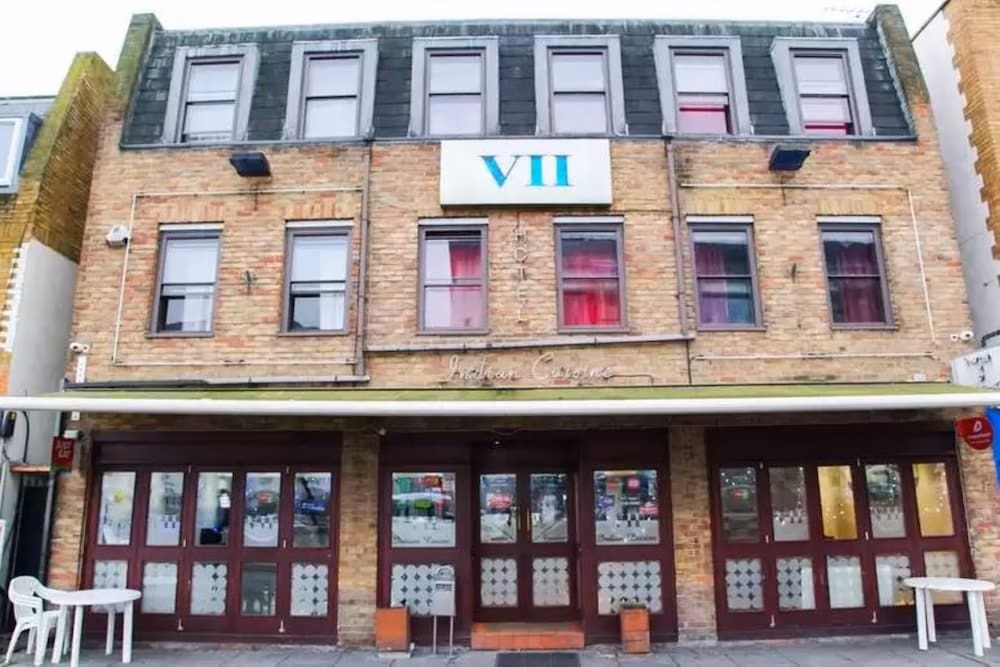 VII Hotel & Indian Restaurant2