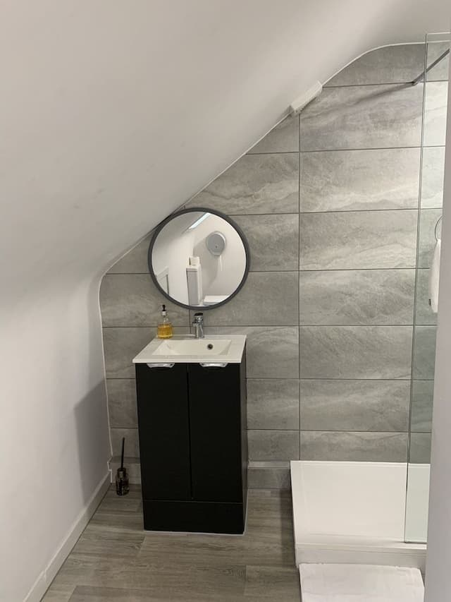 Standard Triple Room, Shared Bathroom