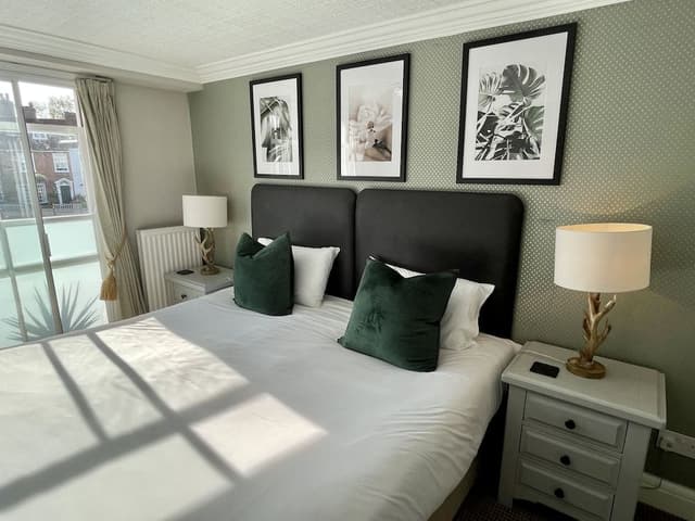 Deluxe Double or Twin Room (Room 3)