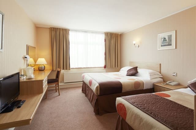Standard Twin Room
