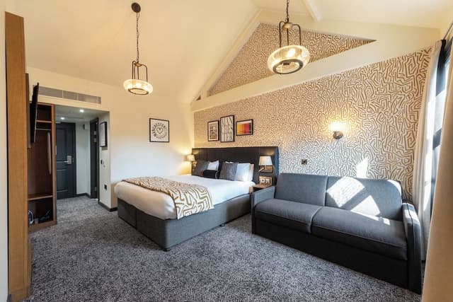 Deluxe King Room