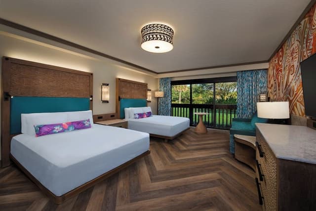 Theme Park View - Club Level 2 Queen Beds and 1 Day Bed