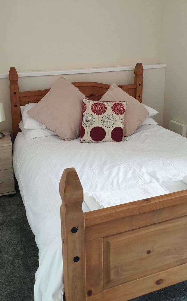 Double Room, Ensuite (Small )