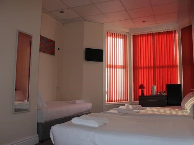 Triple Room, Ensuite