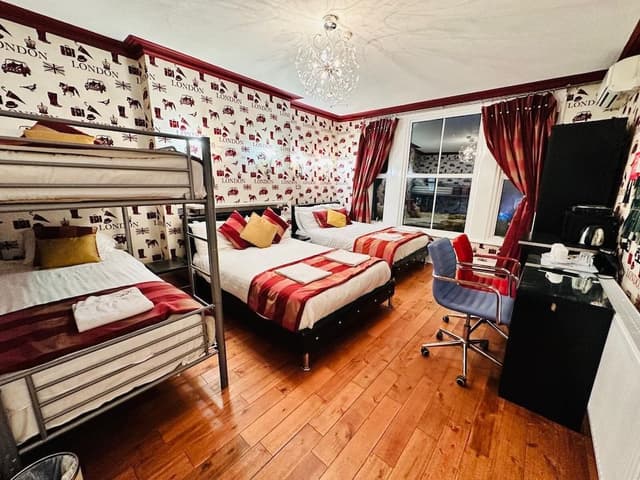 Superior Suite, Private Bathroom
