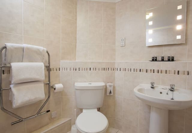 Family Triple Room (2 Adults + 1 Child)