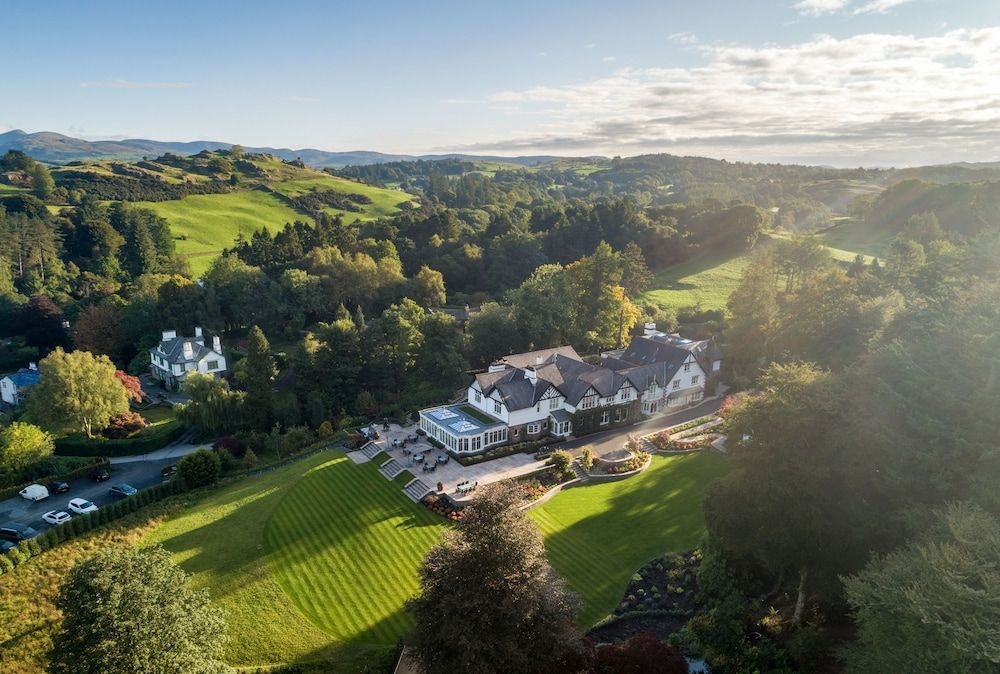 Linthwaite House3