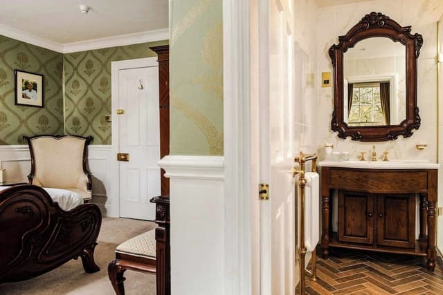 Executive Room