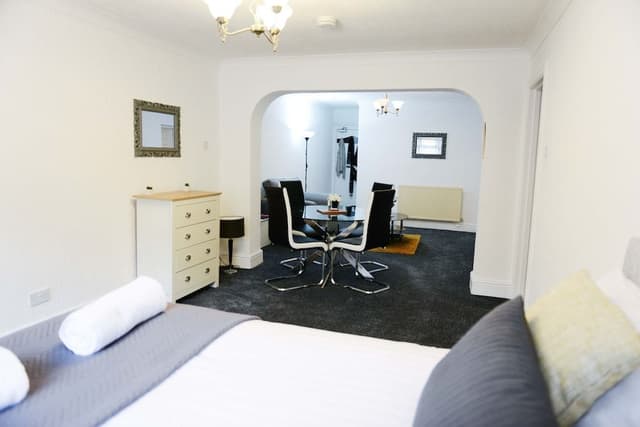 Deluxe Apartment, Private Bathroom (Ground Floor)
