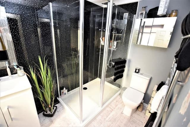 Deluxe Apartment, Private Bathroom (Ground Floor)
