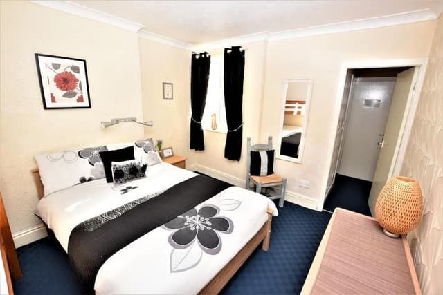 Family Apartment, Ensuite (Large Bedroom First Floor)