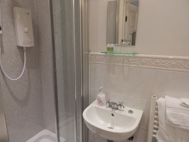 Single Room, Ensuite, Garden View