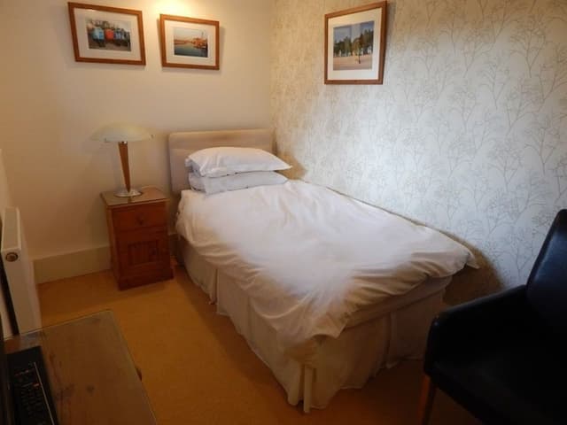 Single Room, Ensuite, Garden View