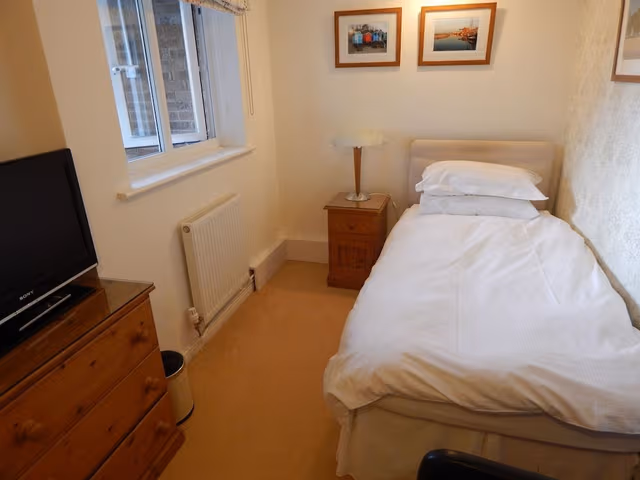 Single Room, Ensuite, Garden View