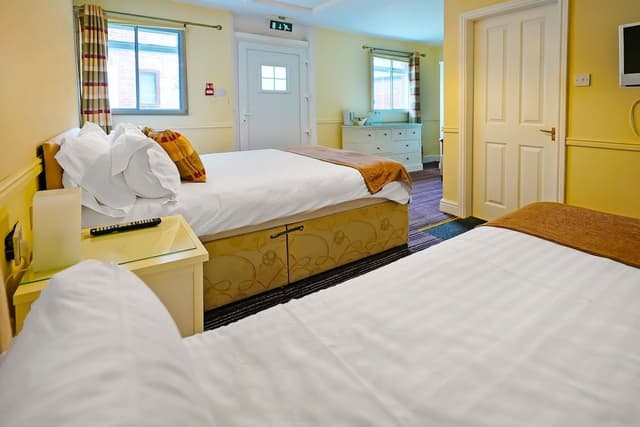 Standard Room, Multiple Beds (Family of 3)