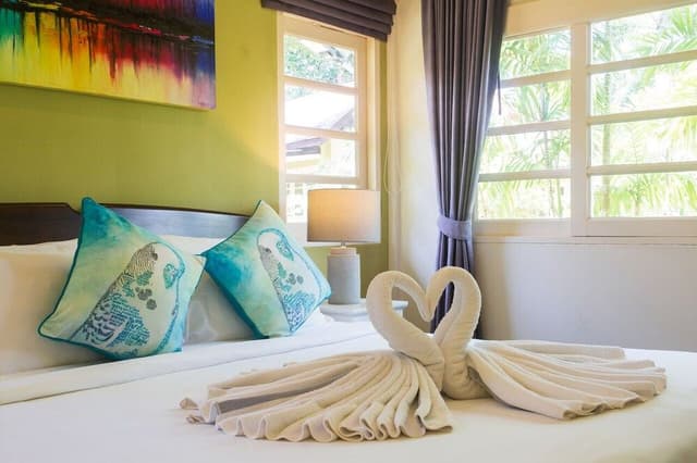 1 Bedrooms Villa