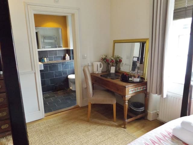 Luxury Double Room, Ensuite (Room 1)