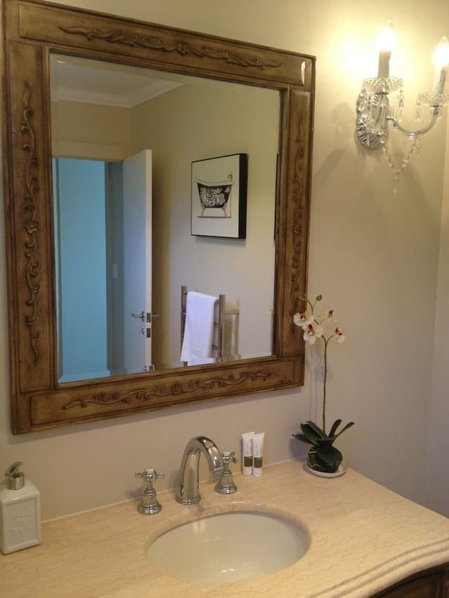 Suite (Acacia)