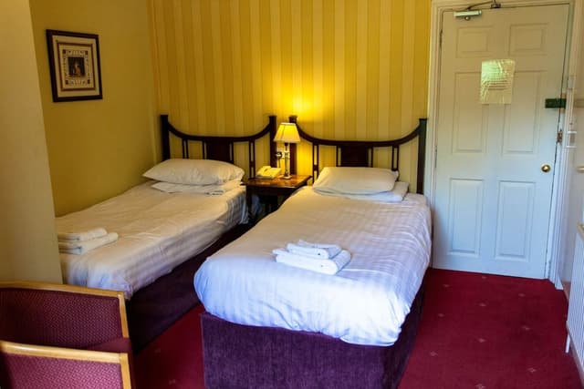 Standard Twin Room