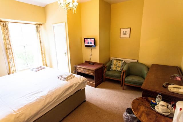 Large Double or Twin Room
