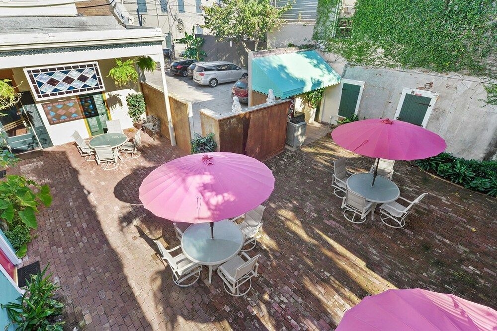 New Orleans Guest House1